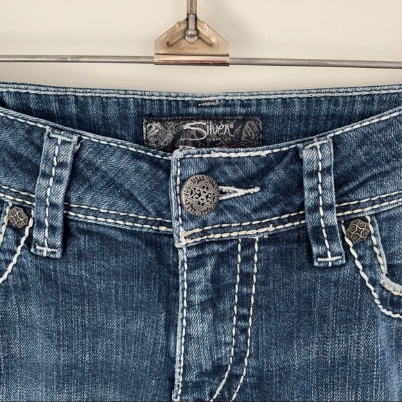 Silver Denim Jeans Embroidered Embellished White Thread Suki Bootcut Size 29x30 - Picture 4 of 14